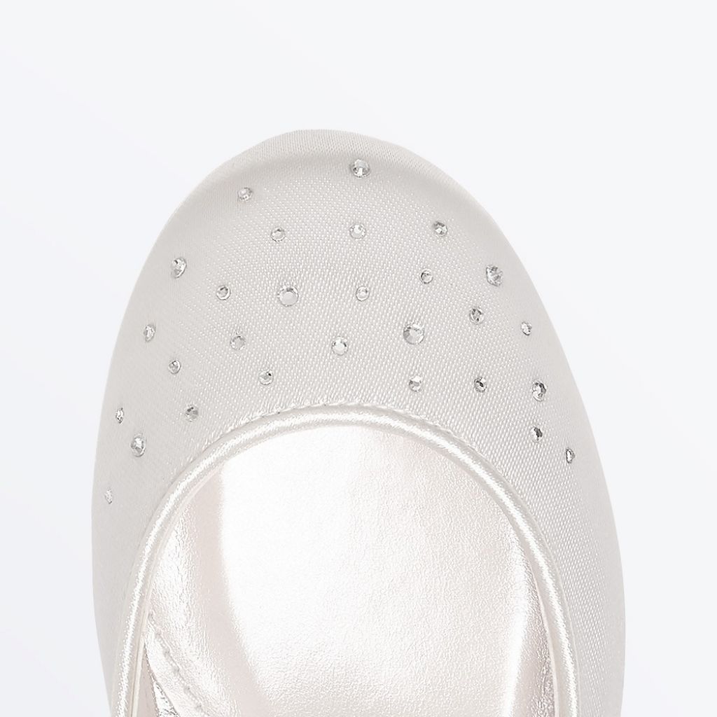 Rainbow Club Verity Communion Shoe White