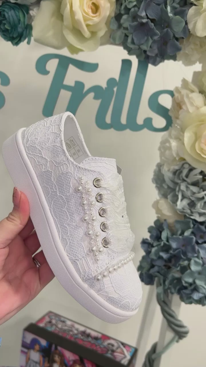 Load video: Sweetie Pie Girls Tiana Communion Trainer