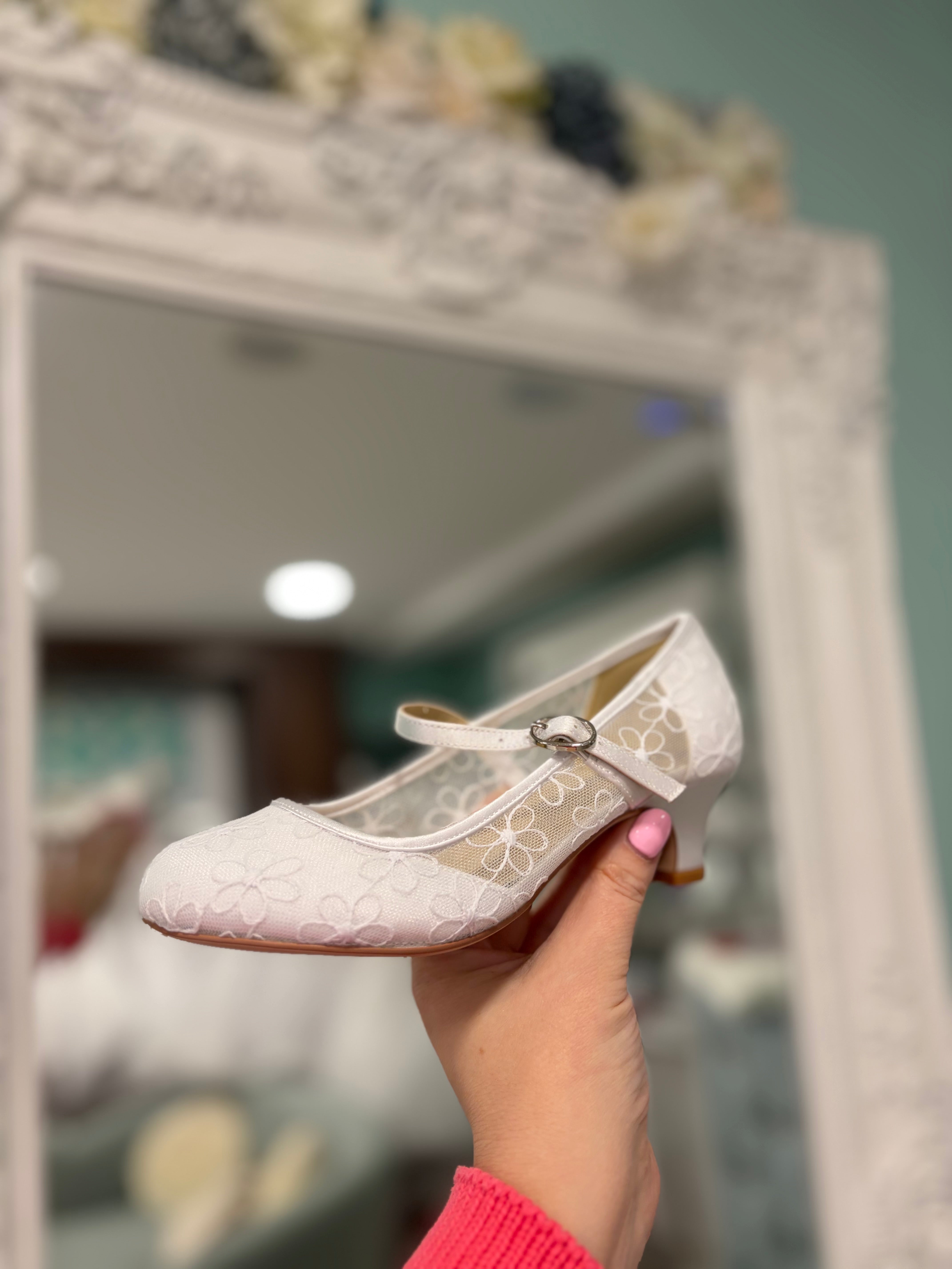 Daisy Communion Shoe White