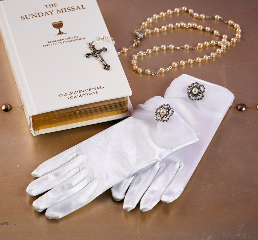 Dora Embellished White Communion Gloves