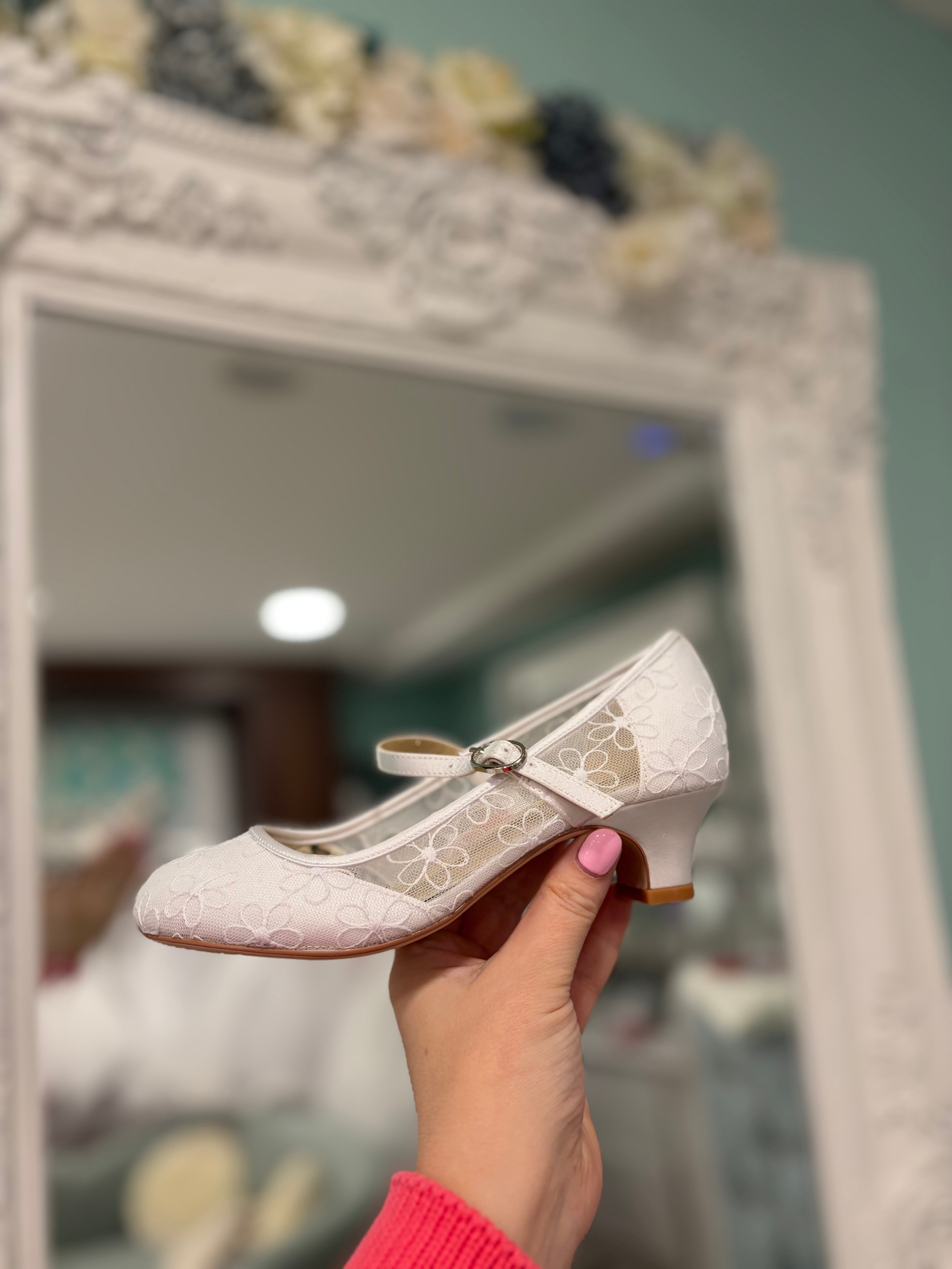 Daisy Communion Shoe White