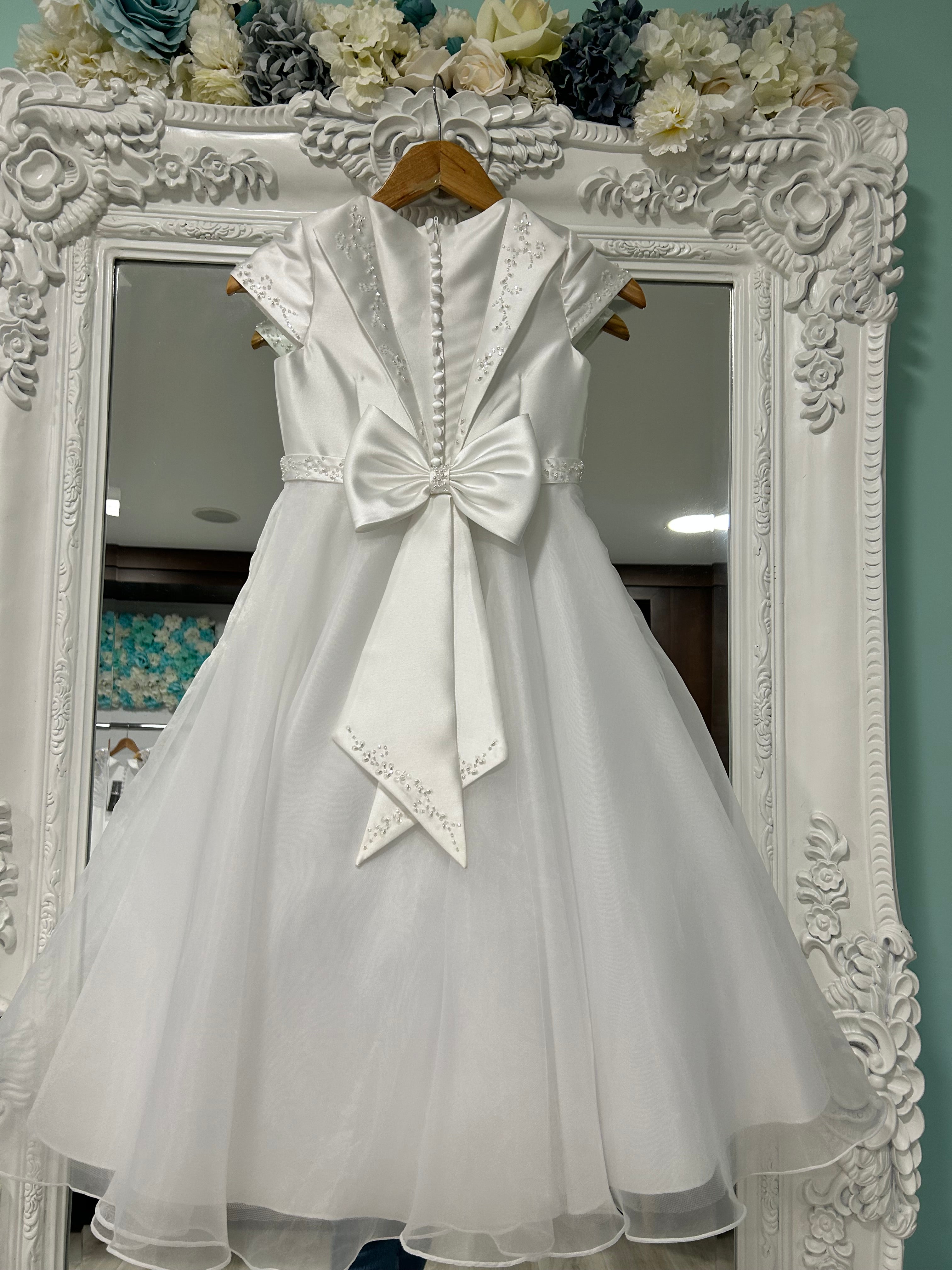 Isabella Communion Dress Size 28 (Approx age 8)
